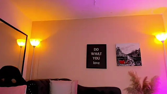 Snapshot of victoriazans chatting on February 2026 03:27:01 AM victoriazans online show from February 2026 03:27:01 AM