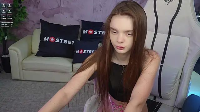 Snapshot of Zlata_Sky chatting on December 2024 07:37:02 PM Zlata Sky online show from December 2024 07:37:02 PM