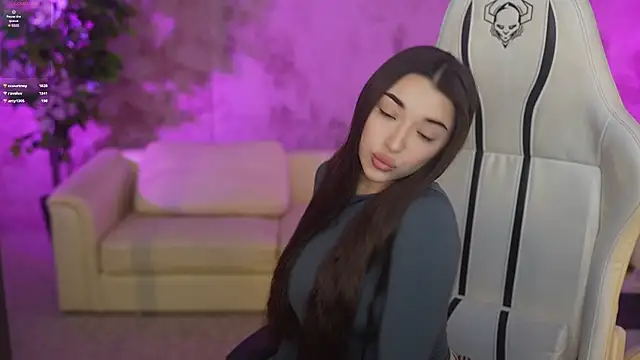 Snapshot of Zlata_Sky chatting on February 2025 10:42:02 PM Zlata Sky online show from February 2025 10:42:02 PM