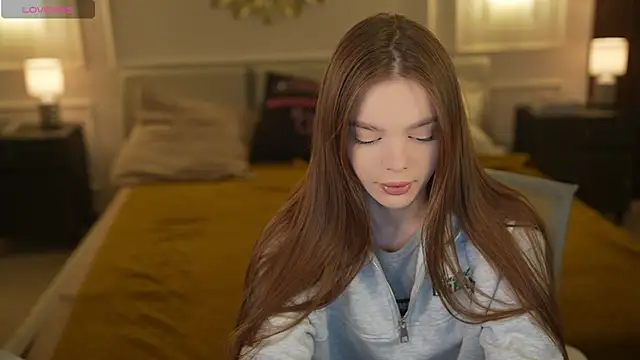 Snapshot of Zlata_Sky chatting on April 2026 02:47:02 PM Zlata Sky online show from April 2026 02:47:02 PM