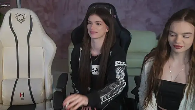 Snapshot of Zlata_Sky chatting on April 2026 02:44:01 PM Zlata Sky online show from April 2026 02:44:01 PM