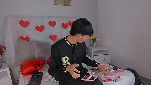 noah lewiss online show from February 2026 11:17:01 AM