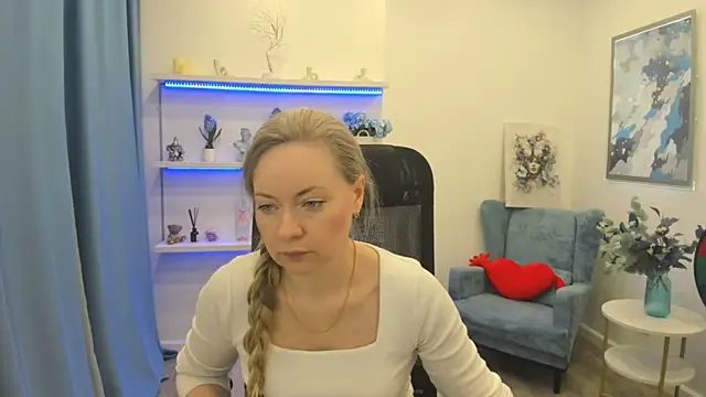 CharlotteKerti online show from April 2026 11:27:01 AM