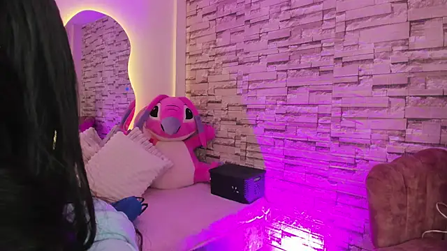 Snapshot of Elarossie chatting on March 2026 01:21:01 AM Elarossie online show from March 2026 01:21:01 AM