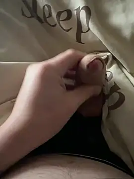 twankletoes1234 online show from April 2026 06:30:02 AM