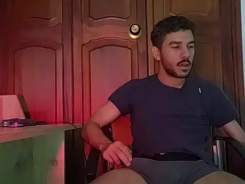 Snapshot of _s33bas chatting on April 2026 11:12:01 AM s33bas online show from April 2026 11:12:01 AM