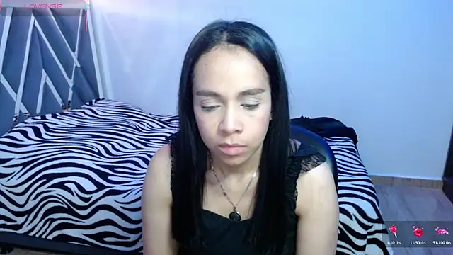 paula lopez   online show from April 2026 06:16:02 PM