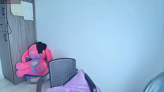 alys love online show from April 2026 01:32:02 PM