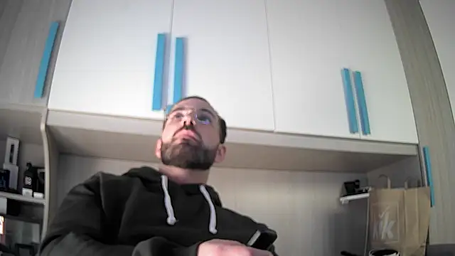 Snapshot of no-name15 chatting on March 2026 02:11:02 PM no-name15 online show from March 2026 02:11:02 PM