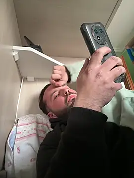 Snapshot of no-name15 chatting on March 2026 03:49:02 PM no-name15 online show from March 2026 03:49:02 PM