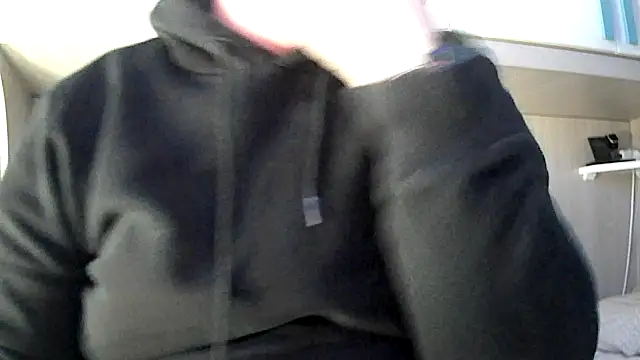 Snapshot of no-name15 chatting on March 2026 10:31:02 AM no-name15 online show from March 2026 10:31:02 AM