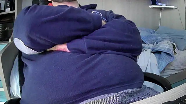 Snapshot of no-name15 chatting on April 2026 08:23:02 AM no-name15 online show from April 2026 08:23:02 AM