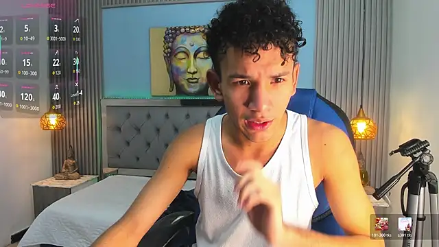 Snapshot of JDWhite18 chatting on July 2026 12:39:01 AM JDWhite18 online show from July 2026 12:39:01 AM