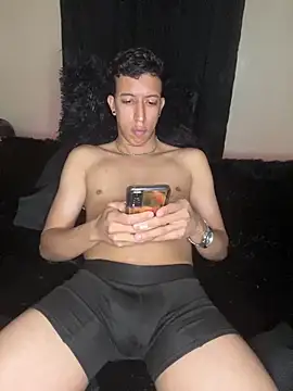 Snapshot of Sebastian_Villamarin chatting on February 2026 04:06:01 AM Sebastian Villamarin online show from February 2026 04:06:01 AM