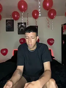 Snapshot of Sebastian_Villamarin chatting on February 2026 04:40:02 AM Sebastian Villamarin online show from February 2026 04:40:02 AM