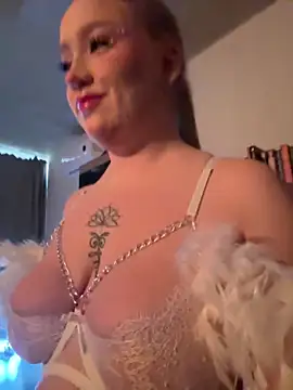 Snapshot of RollDollsi chatting on March 2026 06:06:01 AM RollDollsi online show from March 2026 06:06:01 AM