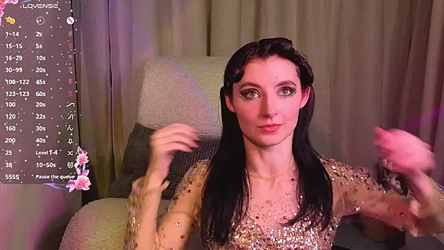 NicoleLuxe online show from April 2026 09:26:02 PM