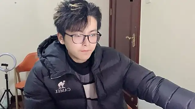 Snapshot of zijunzbzs chatting on February 2026 10:20:02 AM zijunzbzs online show from February 2026 10:20:02 AM