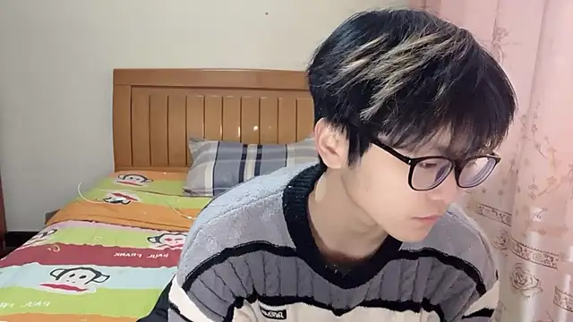 Snapshot of zijunzbzs chatting on February 2026 08:53:01 AM zijunzbzs online show from February 2026 08:53:01 AM
