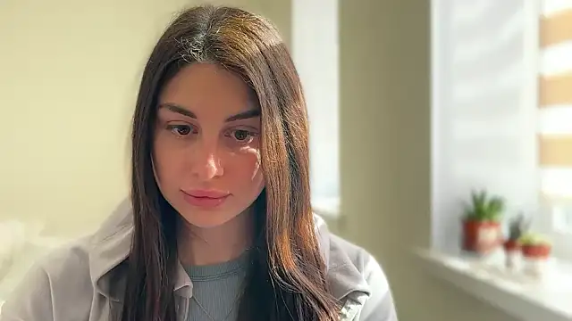 LiluMartiznir online show from March 2026 12:20:01 PM