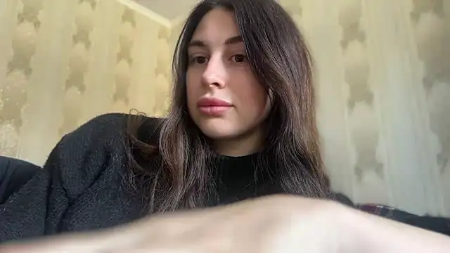 LiluMartiznir online show from April 2026 09:47:01 AM