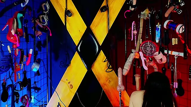 Candyqueen bdsm  online show from March 2026 08:57:02 PM