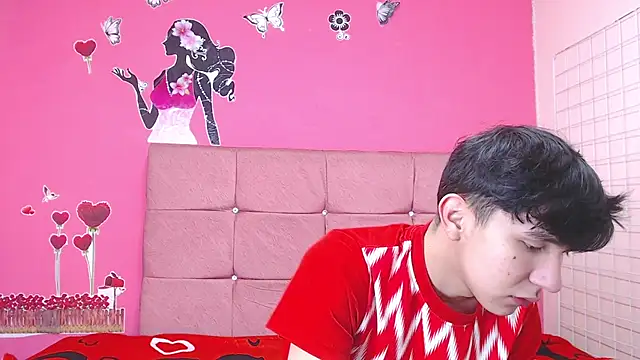 Snapshot of massimoferrera303av chatting on February 2026 06:12:01 PM massimoferrera303av online show from February 2026 06:12:01 PM