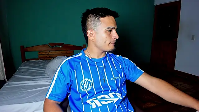 Snapshot of diegocr__ chatting on February 2026 03:15:01 AM diegocr online show from February 2026 03:15:01 AM