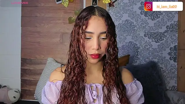 Snapshot of LiaHansson00 chatting on March 2026 04:35:02 PM LiaHansson00 online show from March 2026 04:35:02 PM