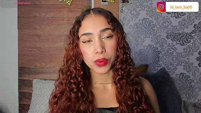 Snapshot of LiaHansson00 chatting on April 2026 06:28:01 PM LiaHansson00 online show from April 2026 06:28:01 PM