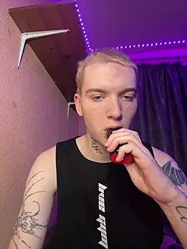 OskarMil online show from February 2026 11:02:02 PM