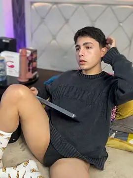 Samu Hott online show from February 2026 08:05:02 PM