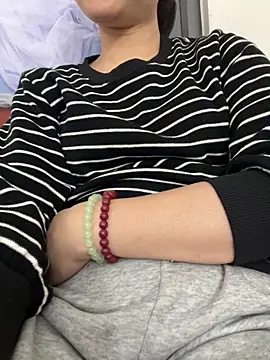 Snapshot of Yinini chatting on March 2026 02:23:02 PM Yinini online show from March 2026 02:23:02 PM