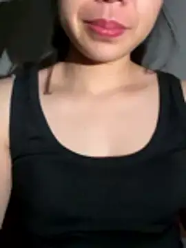 Snapshot of Yinini chatting on March 2026 03:28:01 PM Yinini online show from March 2026 03:28:01 PM