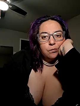 Snapshot of RavenOnyx chatting on February 2026 03:10:01 AM RavenOnyx online show from February 2026 03:10:01 AM