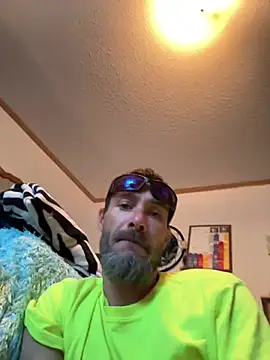 Snapshot of tommattsonn chatting on June 2026 10:46:02 PM tommattsonn online show from June 2026 10:46:02 PM