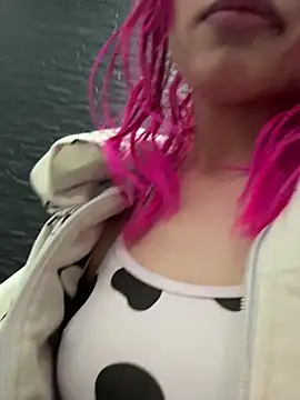 Maaddy LS online show from February 2026 07:42:02 PM