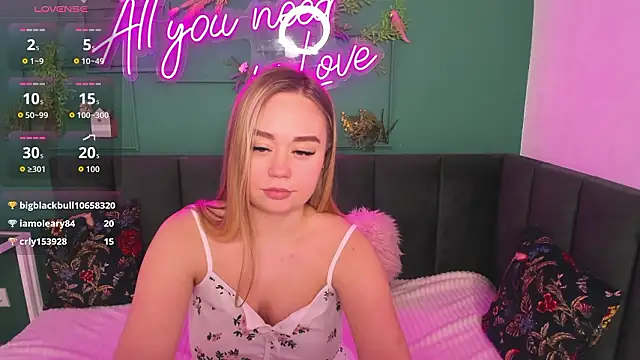 BellaAiry online show from February 2026 06:26:01 AM