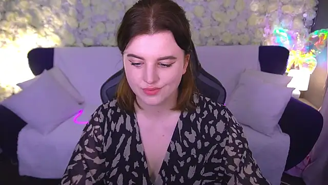 Snapshot of KristiFoxy chatting on June 2026 12:26:02 PM KristiFoxy online show from June 2026 12:26:02 PM