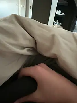 Robertocavall online show from March 2026 01:17:02 PM