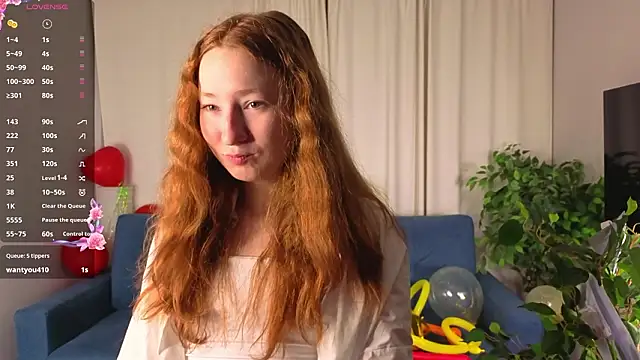 Snapshot of MaraButtrey chatting on February 2026 01:02:02 AM MaraButtrey online show from February 2026 01:02:02 AM