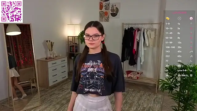 Snapshot of MirthaZien chatting on March 2026 01:09:01 AM MirthaZien online show from March 2026 01:09:01 AM