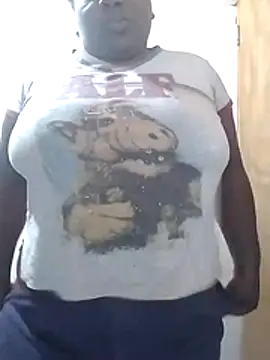 Snapshot of bonny1634 chatting on May 2026 12:34:02 PM bonny1634 online show from May 2026 12:34:02 PM
