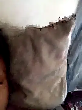 Snapshot of loveofpetitegirls34 chatting on April 2026 06:16:01 AM loveofpetitegirls34 online show from April 2026 06:16:01 AM