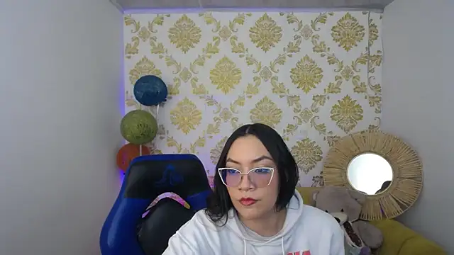 ALISS M  online show from February 2026 09:12:02 PM