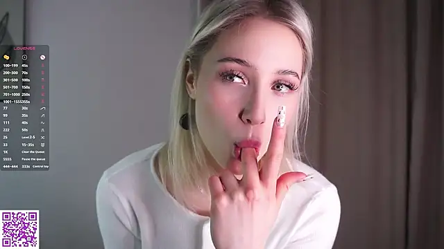 Nianelo online show from February 2026 09:03:02 PM