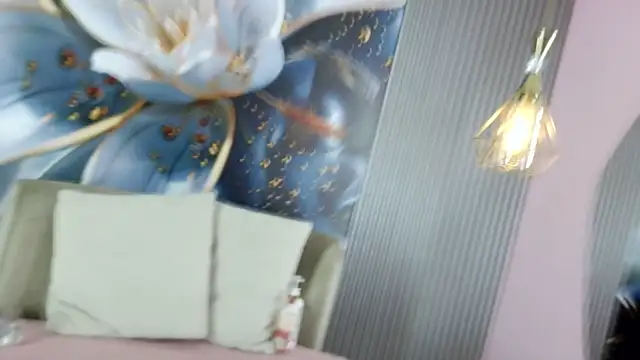 rouxinferno cr online show from February 2026 03:15:01 AM