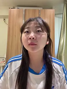 Snapshot of LXR77887 chatting on April 2026 12:37:02 AM LXR77887 online show from April 2026 12:37:02 AM