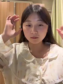 Snapshot of LXR77887 chatting on April 2026 12:54:01 PM LXR77887 online show from April 2026 12:54:01 PM