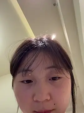 Snapshot of LXR77887 chatting on April 2026 08:48:01 AM LXR77887 online show from April 2026 08:48:01 AM